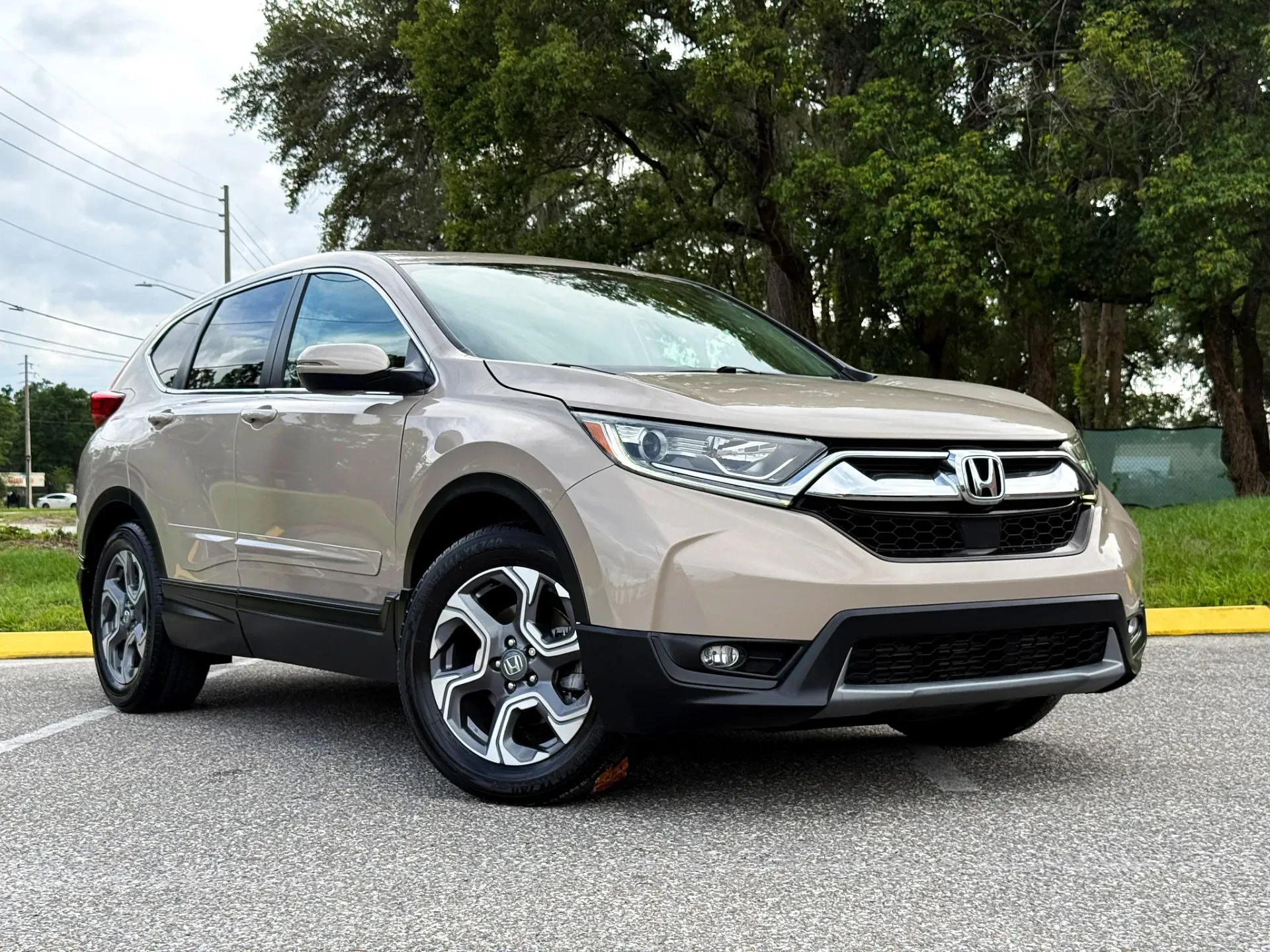 2017 Honda CR-V EX-L photo 1