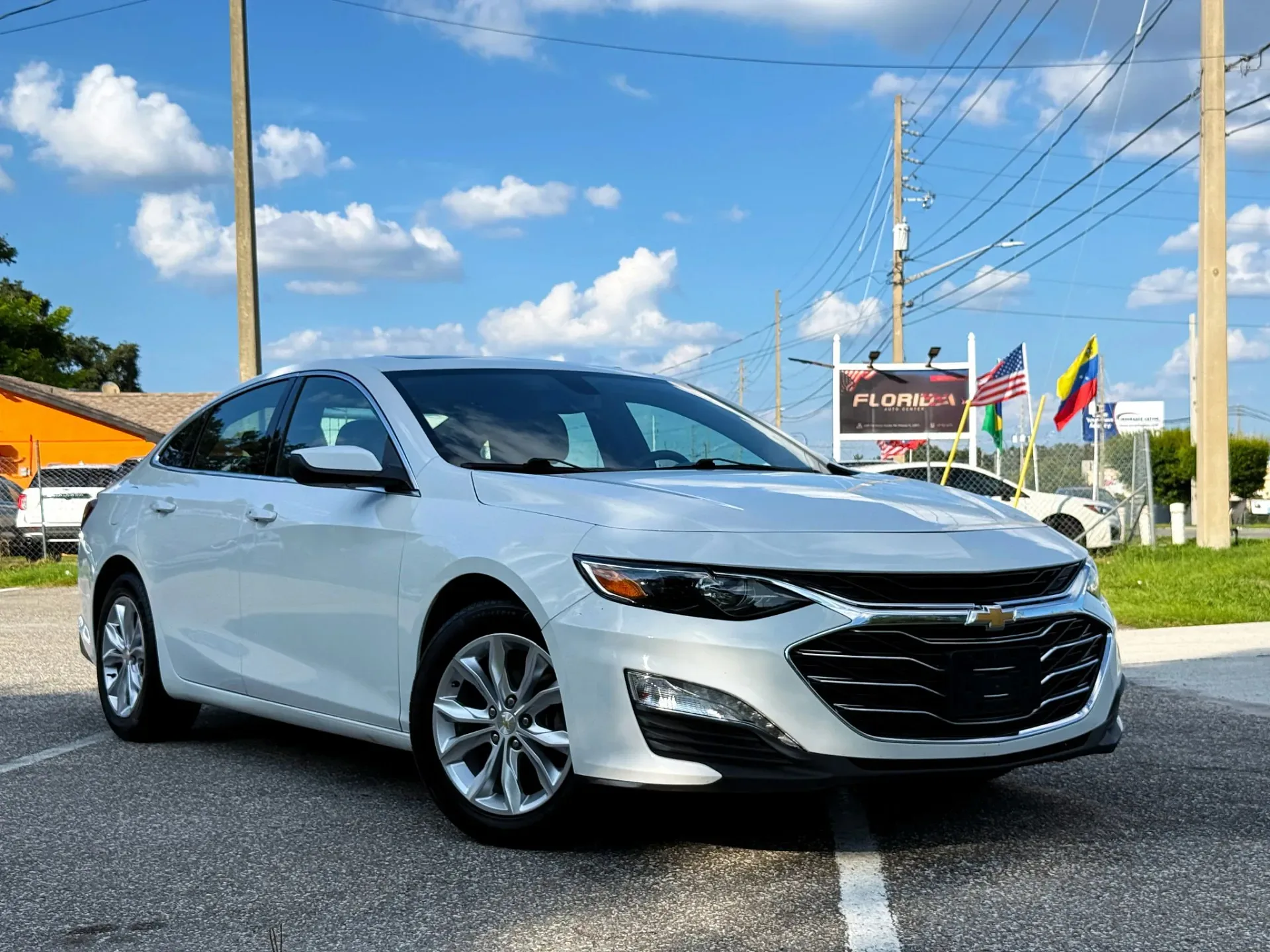 2022 Chevrolet Malibu 1LT photo 1