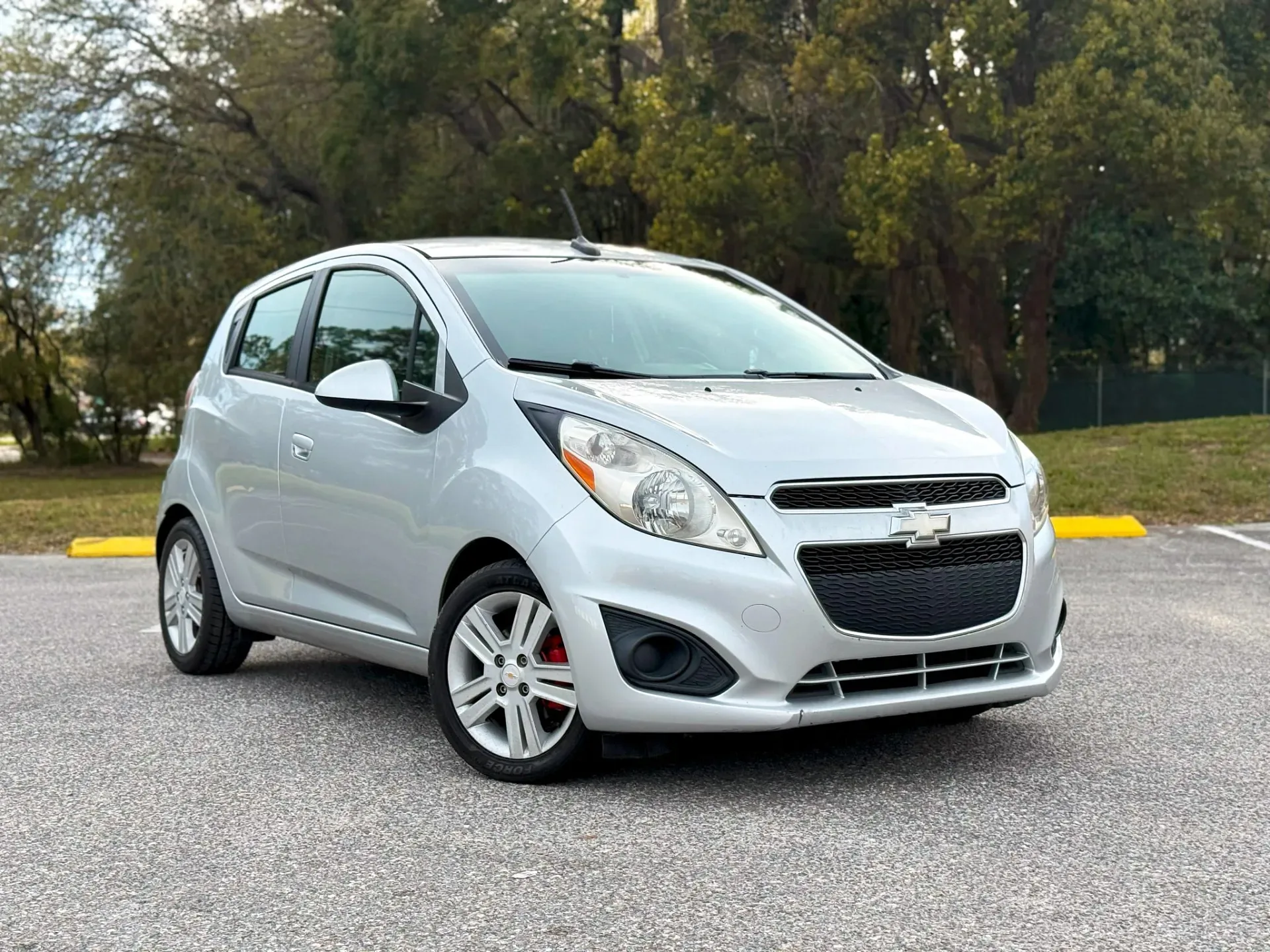 2014 Chevrolet Spark 1LT photo 1