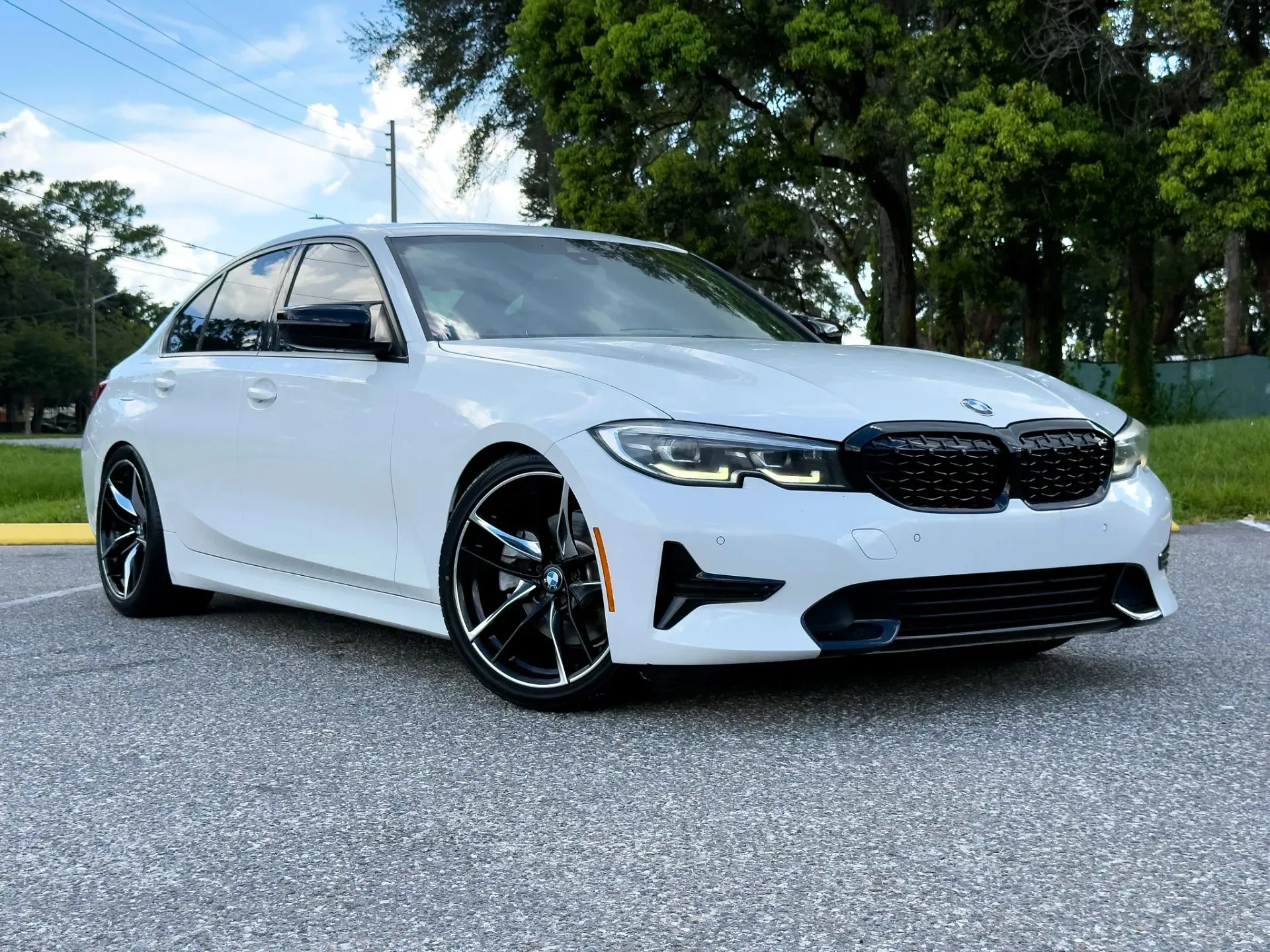 2020 BMW 3 Series 330i photo 1