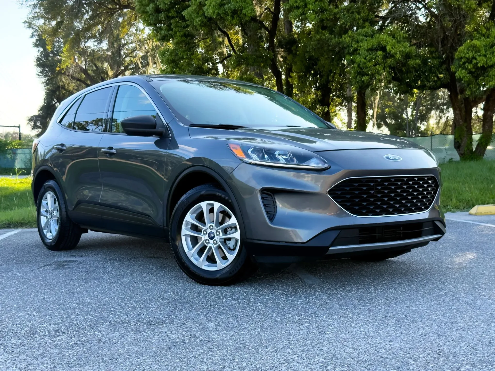 2022 Ford Escape SE photo 1