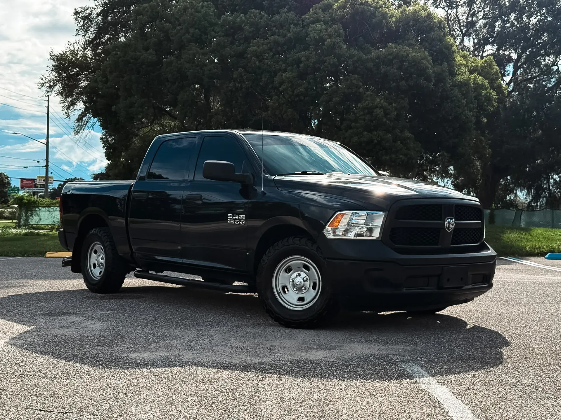 2017 RAM Ram 1500 Pickup Tradesman photo 1