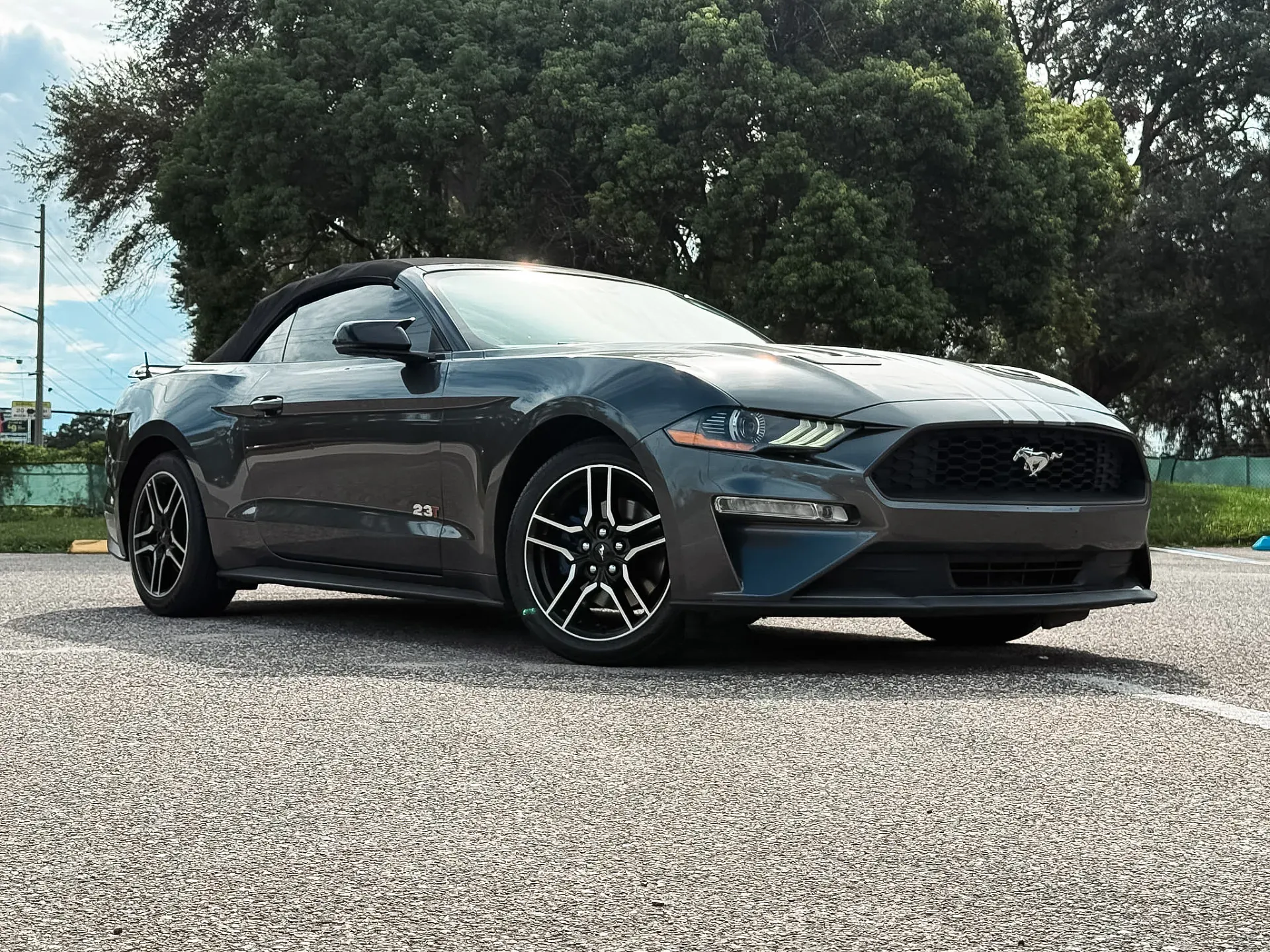 2020 Ford Mustang EcoBoost photo 1