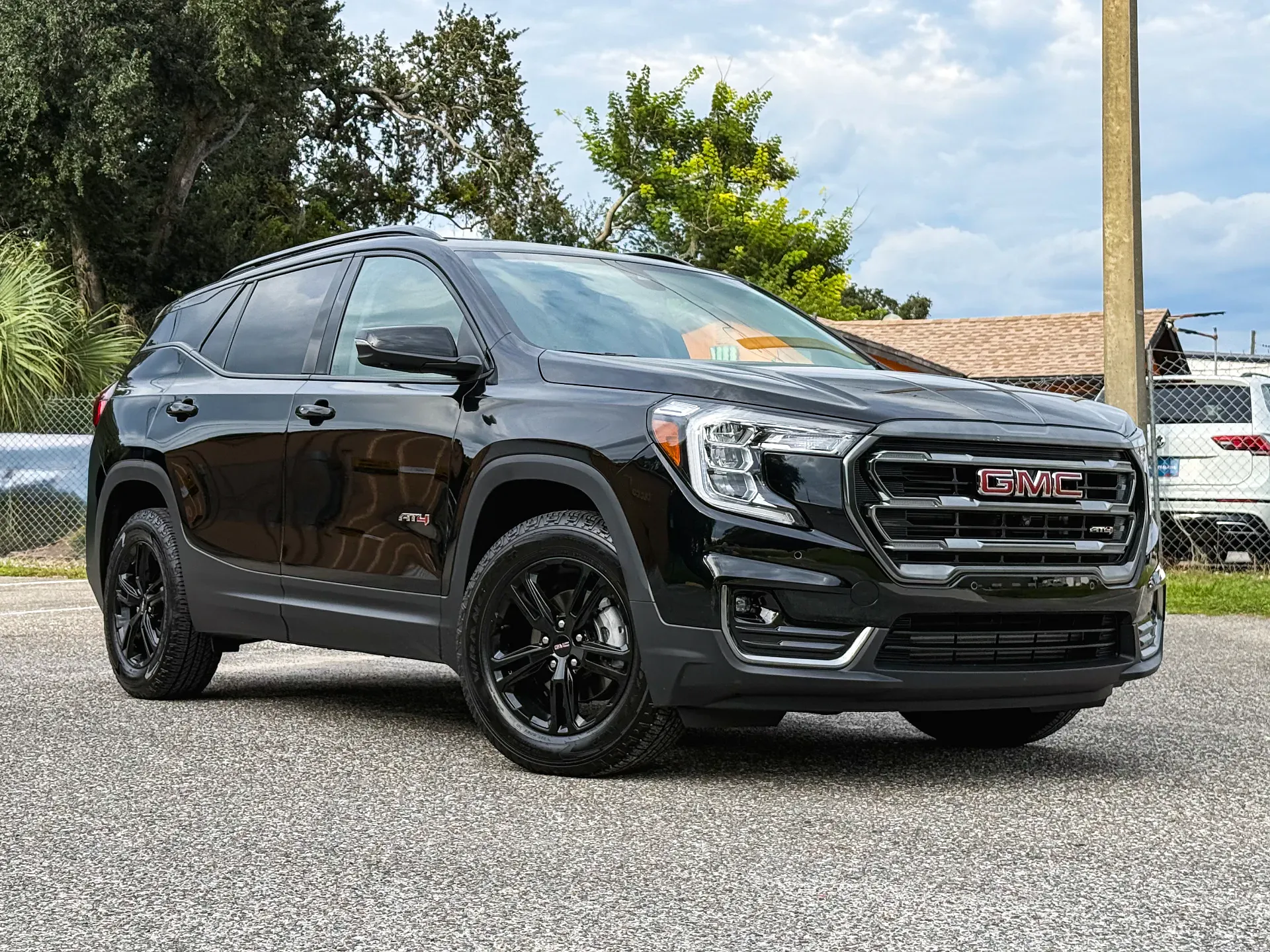 2023 GMC Terrain AT4 photo 1