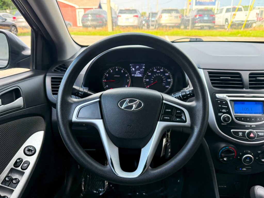 2013 Hyundai Accent GS