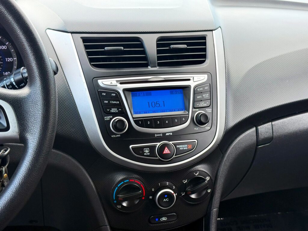 2013 Hyundai Accent GS