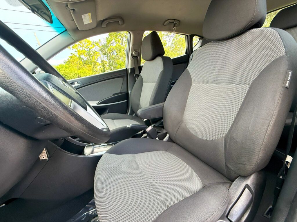 2013 Hyundai Accent GS