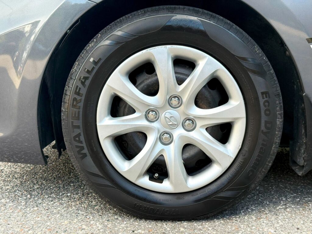 2013 Hyundai Accent GS