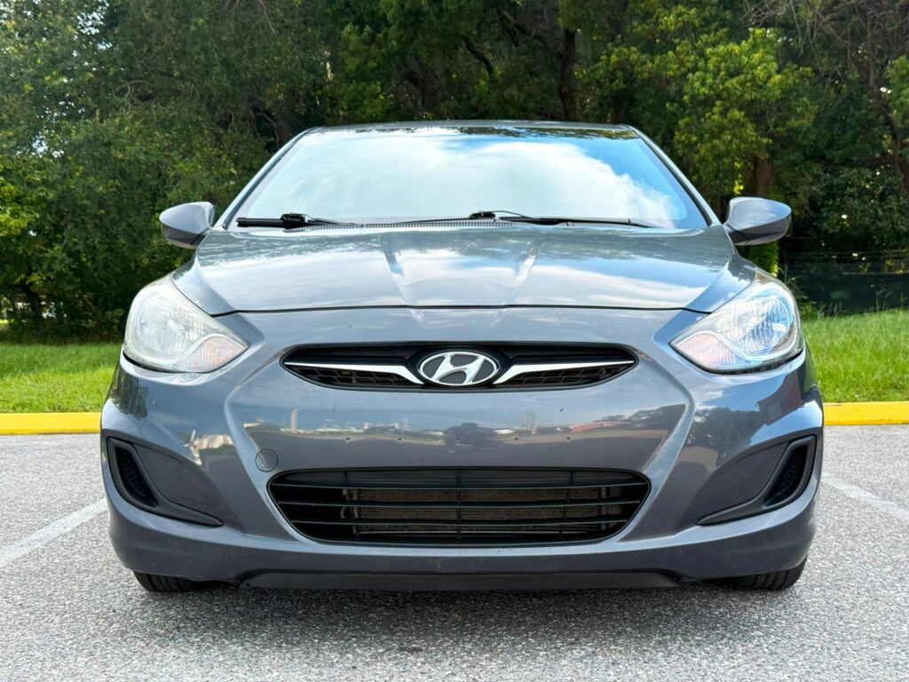 2013 Hyundai Accent GS