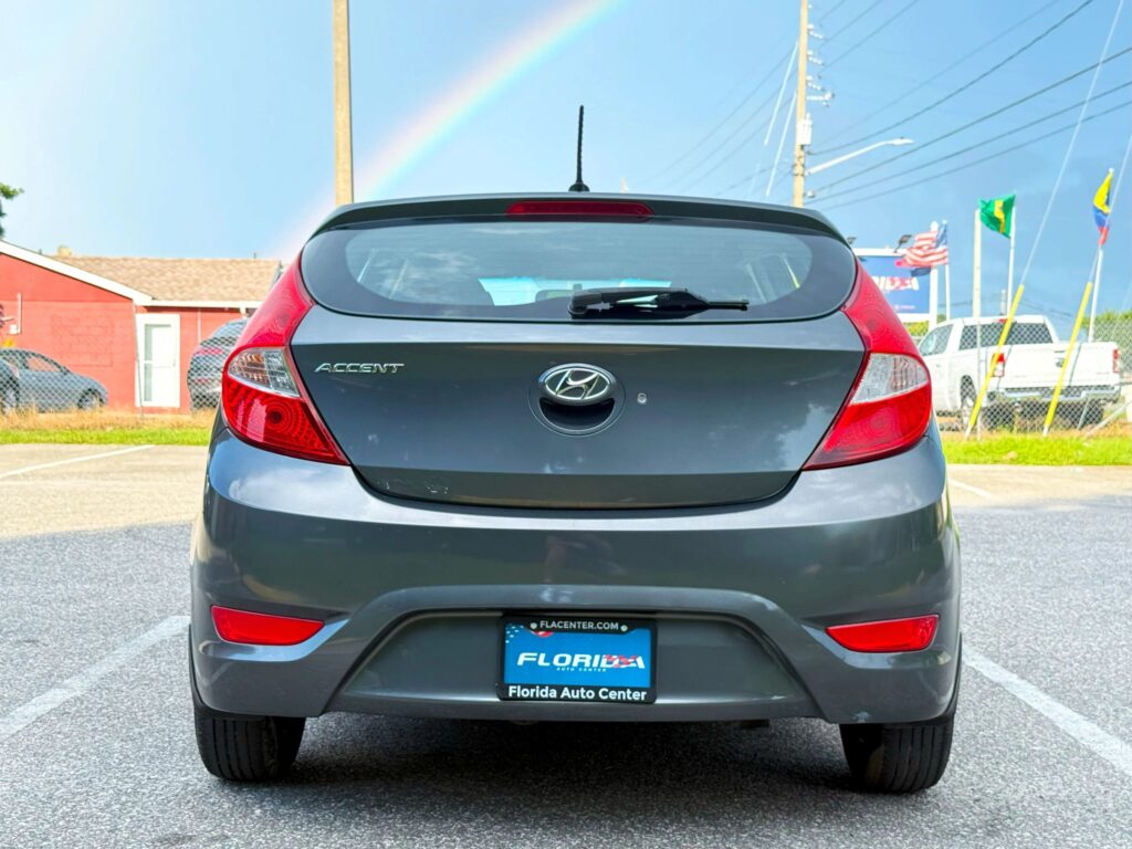 2013 Hyundai Accent GS