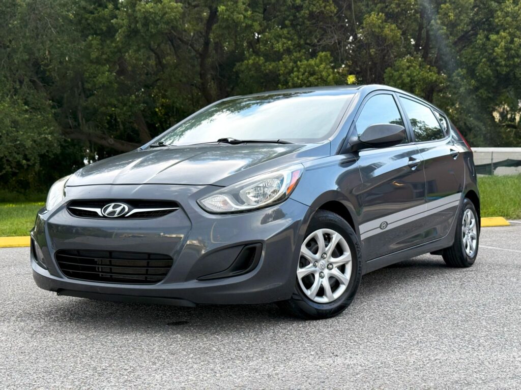 2013 Hyundai Accent GS