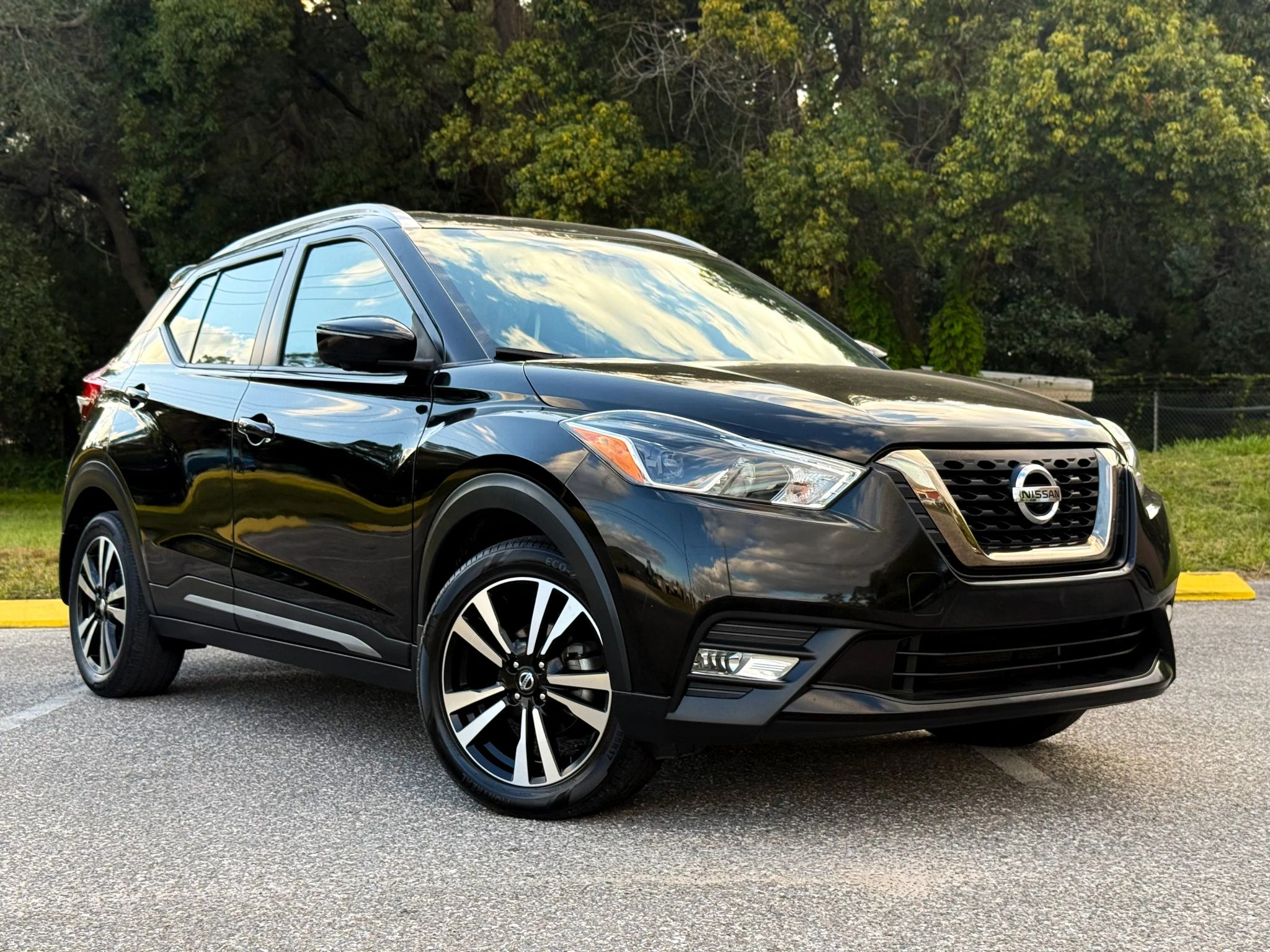 2019 Nissan Kicks SR