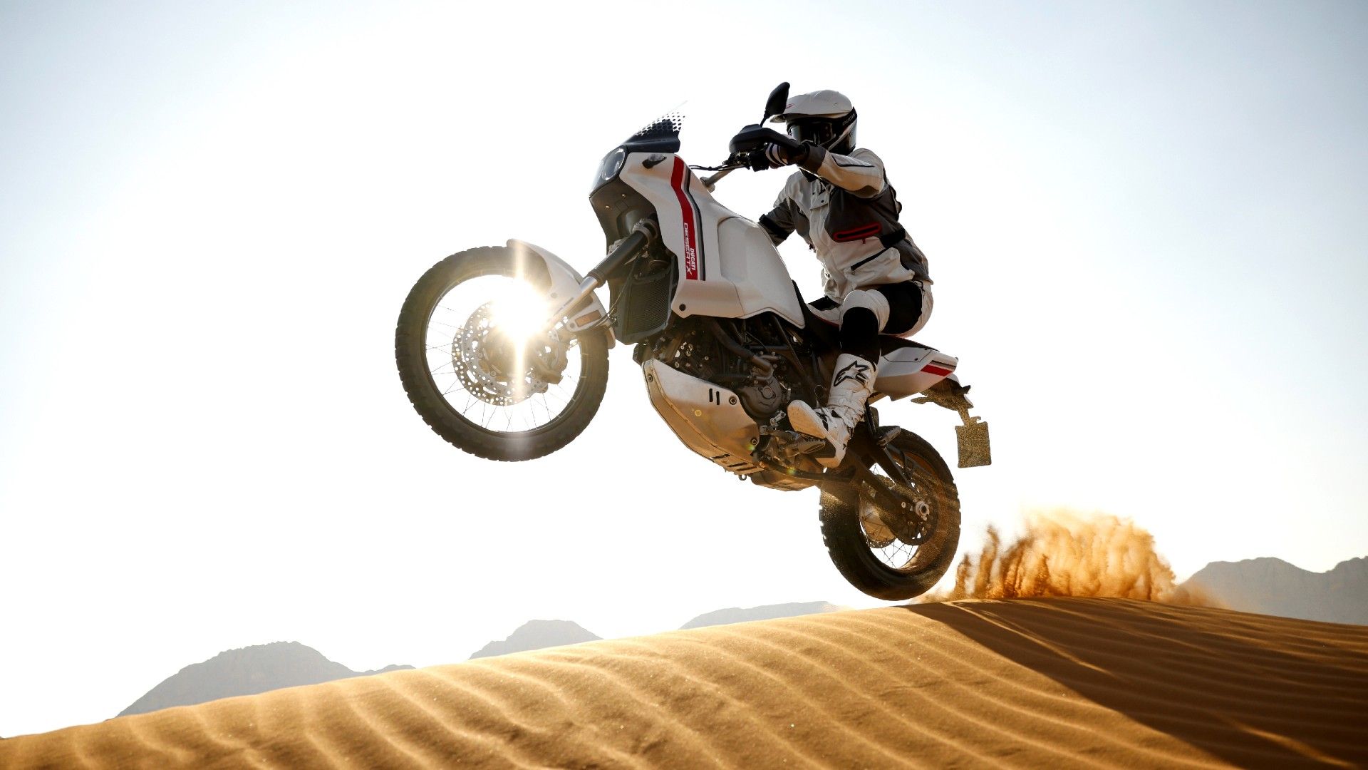 Top 10 Adventure Bikes Balancing Off-Road Power and Road Comfort