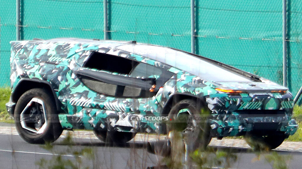 Ceer’s Futuristic Electric Crossover Ushers in Bold EV Design