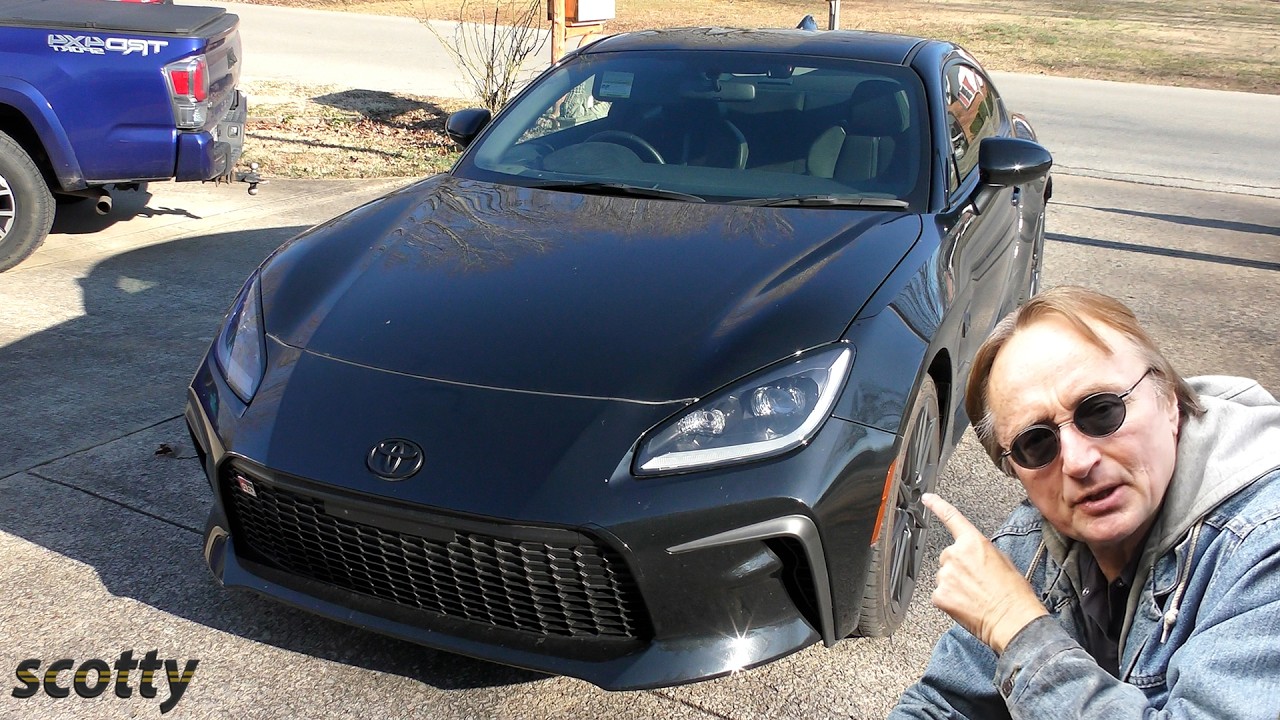 Toyota GR86 Sports Car Review - A Fun Subaru-Based Ride for Florida Drivers