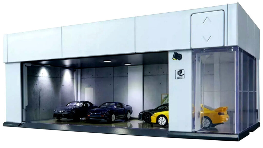 Collect the Iconic GT-R Lineup with Takara Tomy’s Miniature Set