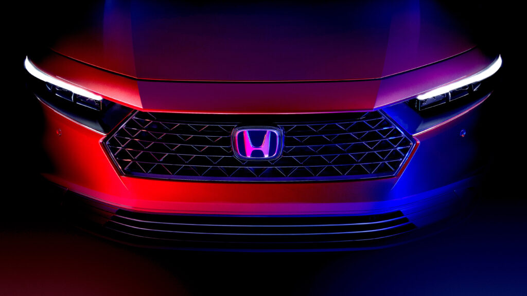 Honda and Acura Extend Model Lifecycles Amid EV Setbacks